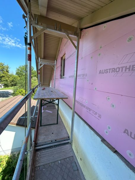 Der Absatz wurde mit Styrodur Platten minimiert